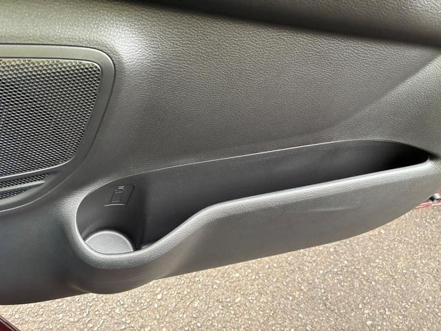 ソリオバンディット バンディット HYBRID SV ナビ 全方位C ドラレコ ドライブレコーダー バックカメラ オートライト Bluetooth スライドドア 純正ナビ プッシュスタート シートヒーター オートエアコン ETC スズキセーフティーサポート アイドリングストップ(16枚目)