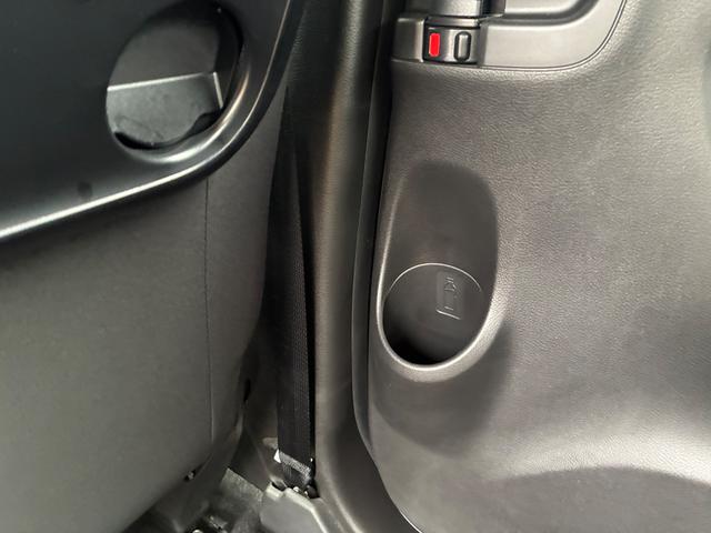 ソリオバンディット バンディット HYBRID SV ナビ 全方位C ドラレコ ドライブレコーダー バックカメラ オートライト Bluetooth スライドドア 純正ナビ プッシュスタート シートヒーター オートエアコン ETC スズキセーフティーサポート アイドリングストップ(39枚目)