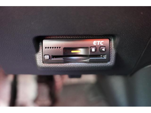 イグニス HYBRID MF 4型 8インチナビ ETC 全方位カメラ バックカメラ オートライト Bluetooth 純正ナビ プッシュスタート シートヒーター オートエアコン ETC スズキセーフティーサポート アイドリングストップ 横滑り防止機能 衝突安全ボディ(13枚目)