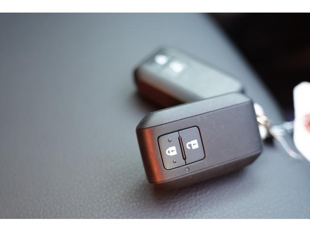 イグニス HYBRID MF 4型 8インチナビ ETC 全方位カメラ バックカメラ オートライト Bluetooth 純正ナビ プッシュスタート シートヒーター オートエアコン ETC スズキセーフティーサポート アイドリングストップ 横滑り防止機能 衝突安全ボディ(15枚目)