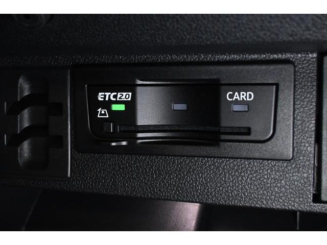 ＴＳＩ　エレガンス　フォルクスワーゲン認定中古車　ＬＥＤヘッドライト　ＳＳＤカーナビ　バックカメラ　ヘッドアップディスプレイ　アダプティブクルーズクルーズコントロール(18枚目)