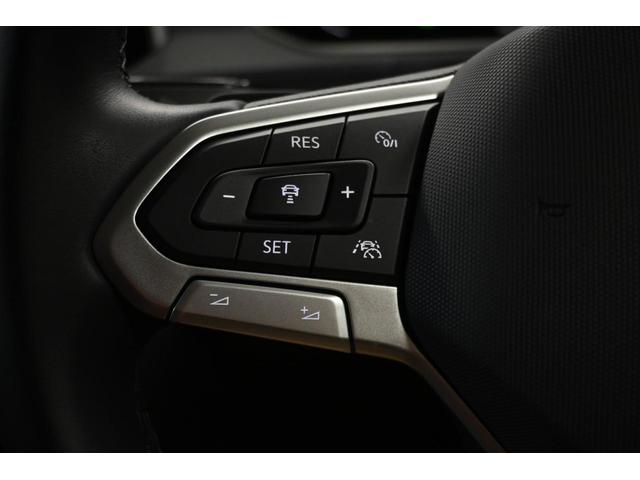 Ｔ－ロック ＴＳＩ　スタイル　フォルクスワーゲン認定中古車保証　純正ナビゲーション　ブラインドスポットモニター　バックカメラ　ＬＥＤヘッドライト　ＥＴＣ２．０（19枚目）