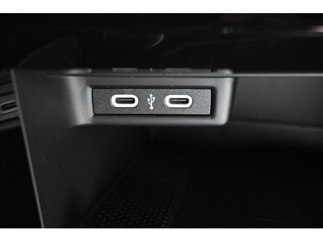 T-ロック TDI ブラックスタイル フォルクスワーゲン認定中古車保証 純正ナビゲーション ブラインドスポットモニター バックカメラ LEDヘッドライト ETC2.0(17枚目)