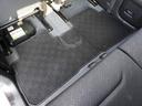 【フロアマット】フロアマットもキレイな状態となっております。ご納車前にも徹底的に洗浄・掃除した後ご納車させていただきます。お近くのスズキ自販島根までお越しください。