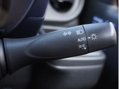 �ڥ����ȥ饤�ȡۼ��Ϥ����뤵�˱����Ƽ�ư�ǥإåɥ饤�Ȥ��������������Ǥ��뵡ǽ�Ǥ����饤�Ȥ��դ�˺�졦�ä�˺��ʤɤ�̵���ʤꡢ��������ͼ�������Ԥ�¿����ȥ�ͥ��̲���������Ǥ��� 6