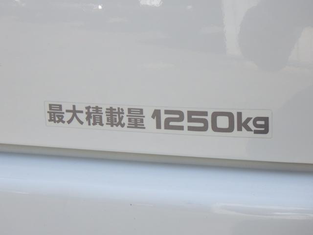 ハイエースバン ロングＤＸ　ＧＬパッケージ　★６人乗り★最大積載量１２５０ｋｇ★電動格納式ドアミラー★ＥＴＣ２．０車載器★横滑り防止機能★キーレスエントリー★ＡＵＴＯライト★小窓付きスライドドア★（25枚目）