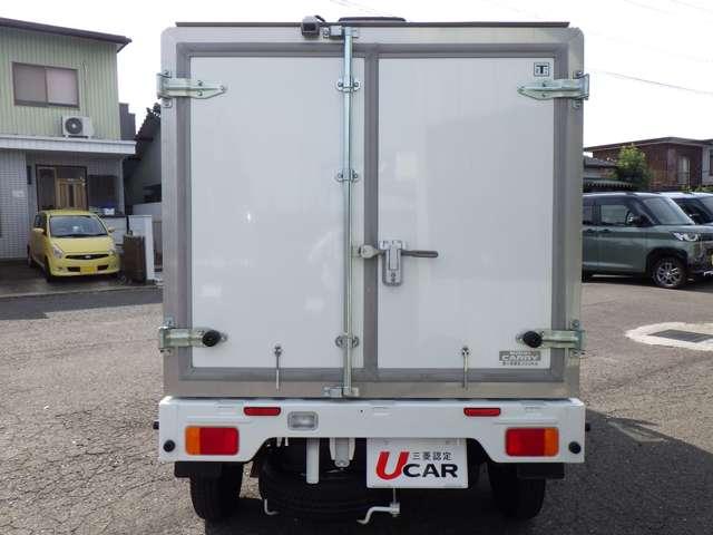 キャリイトラック 低温冷凍車 1WAY ★庫内設定温度範囲+20℃〜-20℃★バックカメラ★ETC2.0車載器★2DINナビ装着用庫内温度調整スイッチ取付キット★木製スノコ★キーレスエントリー★AUTOライト★(5枚目)