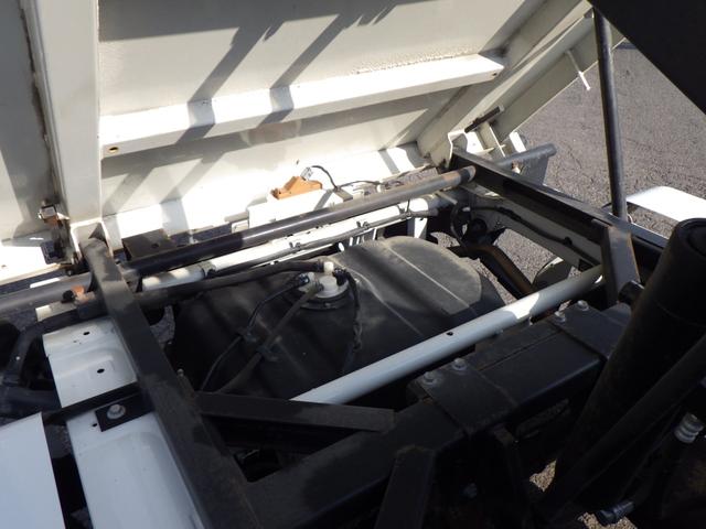 ハイゼットトラック 多目的ダンプ　★４速ＡＴ★パートタイム４ＷＤ★多目的電動ダンプ★キーレスエントリー★運転席Ｐ／Ｗ★タイヤ４本＋スペアタイヤ新品へ交換済み★走行距離３５０００ｋｍ★（38枚目）