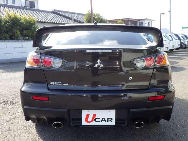 ���X�̉c�Ǝ��Ԃ͂P�O�F�O�O�`�P�W�F�O�O�A��x���͖������Ηj���E���T���j���ł��B