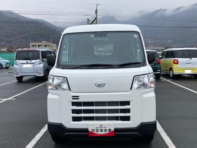 デラックス　４ＷＤ　ＣＶＴ　スマートアシスト・コーナーセンサー・３モード電子制御４ＷＤ（ＣＶＴ車）・荷室長１，９１５ｍｍ・荷室幅１，４１０ｍｍ・荷室高１，２５０ｍｍ・ハロゲンヘッドランプ・マニュアルエアコン(5枚目)