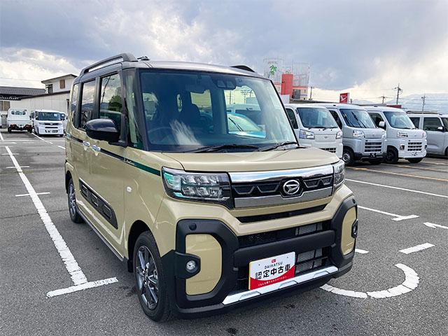 タント ファンクロス　２ＷＤ　ＣＶＴ　１０インチナビ　ドラレコ　スマートアシスト・ＬＥＤヘッドライト・１４インチアルミホイール・両側パワースライドドア・ＵＳＢソケット・運転席助手席シートヒーター・フルファブリックシート（12枚目）