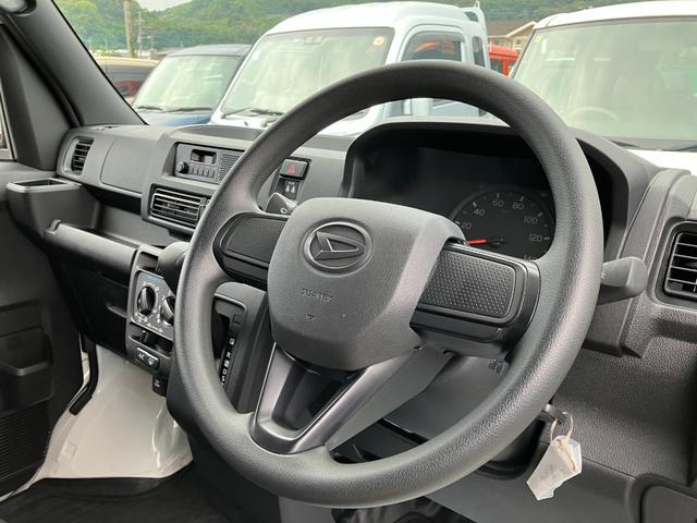 ハイゼットカーゴ デラックス　４ＷＤ　ＣＶＴ　ドライブレコーダー　スマートアシスト・コーナーセンサー・３モード電子制御４ＷＤ（ＣＶＴ車）・荷室長１，９１５ｍｍ・荷室幅１，４１０ｍｍ・荷室高１，２５０ｍｍ・ハロゲンヘッドランプ・マニュアルエアコン（8枚目）