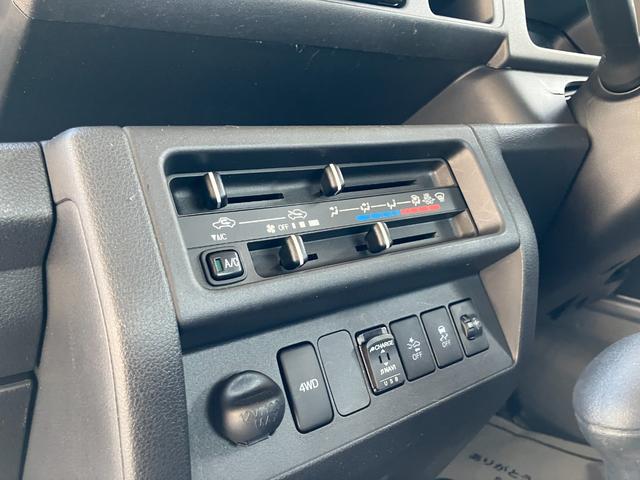 ハイゼットトラック ジャンボＳＡＩＩＩｔ　純正ナビゲーション　バックモニター　１オーナー　パートタイム４ＷＤ　エアバック　ＡＢＳ　メンテナンスノート（9枚目）