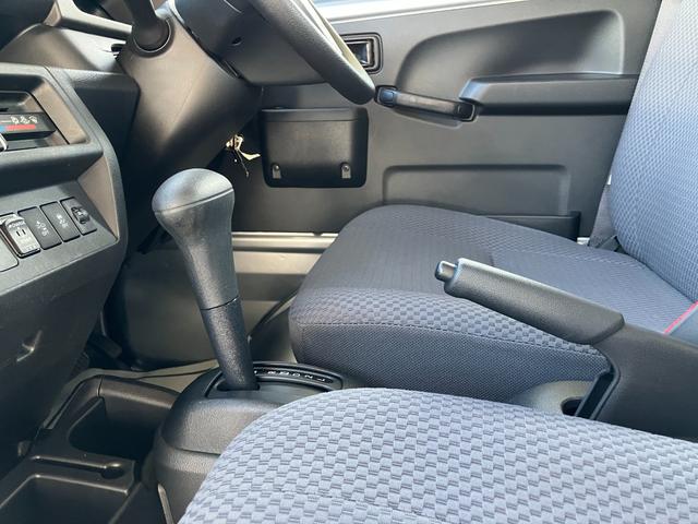 ハイゼットトラック ジャンボＳＡＩＩＩｔ　純正ナビゲーション　バックモニター　１オーナー　パートタイム４ＷＤ　エアバック　ＡＢＳ　メンテナンスノート（11枚目）