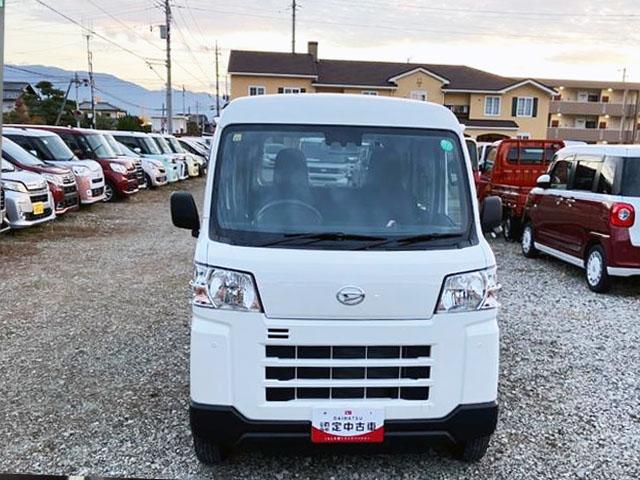 ハイゼットカーゴ デラックス　４ＷＤ　ＣＶＴ　ＡＭ／ＦＭラジオデッキ　スマートアシスト・コーナーセンサー・３モード電子制御４ＷＤ（ＣＶＴ車）・荷室長１，９１５ｍｍ・荷室幅１，４１０ｍｍ・荷室高１，２５０ｍｍ・ハロゲンヘッドランプ・マニュアルエアコン（5枚目）