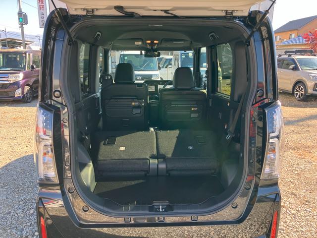 タント カスタムＲＳ　純正ナビゲーション　バックモニター　スマートアシスト・ＬＥＤヘッドランプ・プッシュエンジンスタート・１５インチアルミホイール・両側パワースライドドア・ＵＳＢソケット・オートエアコン・運転席助手席シートヒーター（17枚目）