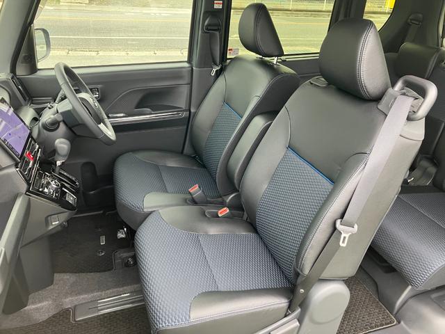 タント カスタムＲＳ　１０インチナビ　パノラマモニター　スマートアシスト・ＬＥＤヘッドライト・１５インチアルミホイール・両側パワースライドドア・ＵＳＢソケット・運転席助手席シートヒーター・レザー調Ｘフルファブリックシート・本革巻ステアリングホイール（13枚目）