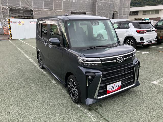 タント カスタムＲＳ　１０インチナビ　パノラマモニター　スマートアシスト・ＬＥＤヘッドライト・１５インチアルミホイール・両側パワースライドドア・ＵＳＢソケット・運転席助手席シートヒーター・レザー調Ｘフルファブリックシート・本革巻ステアリングホイール（18枚目）