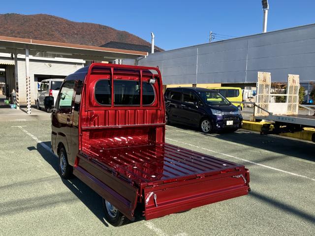 ハイゼットトラック ジャンボエクストラ オーディオレス CVT スマートアシスト・コーナーセンサー・切り替え式4WD(CVT車)・LEDヘッドランプ・LEDフォグランプ・LED大型作業灯・プッシュエンジンスタート(20枚目)