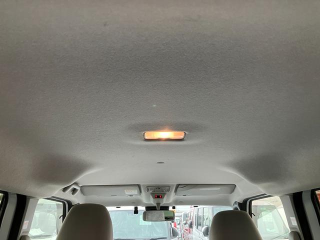 ムーヴキャンバス ストライプスＧターボ　４ＷＤ　１０インチナビ　１オーナー　４ＷＤ　スマートキー　エアバッグ　ターボ　ＡＢＳ　キーフリー　プッシュ式エンジンスタートボタン　両電動スライドドア　オートエアコン（12枚目）