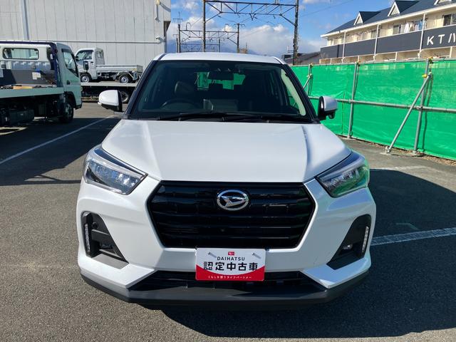 ロッキー プレミアム　９インチナビ　ドライブレコーダー　スマートアシスト・１７インチアルミ・ＬＥＤヘッドランプ・ＬＥＤフォグ・シーケンシャルターンランプ・プッシュエンジンスタート・オートエアコン・ＬＥＤフットランプ・ＵＳＢソケット（5枚目）