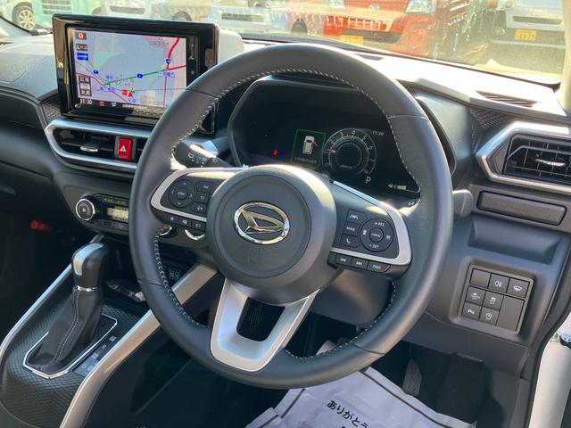 ロッキー プレミアム　９インチナビ　ドライブレコーダー　スマートアシスト・１７インチアルミ・ＬＥＤヘッドランプ・ＬＥＤフォグ・シーケンシャルターンランプ・プッシュエンジンスタート・オートエアコン・ＬＥＤフットランプ・ＵＳＢソケット（9枚目）