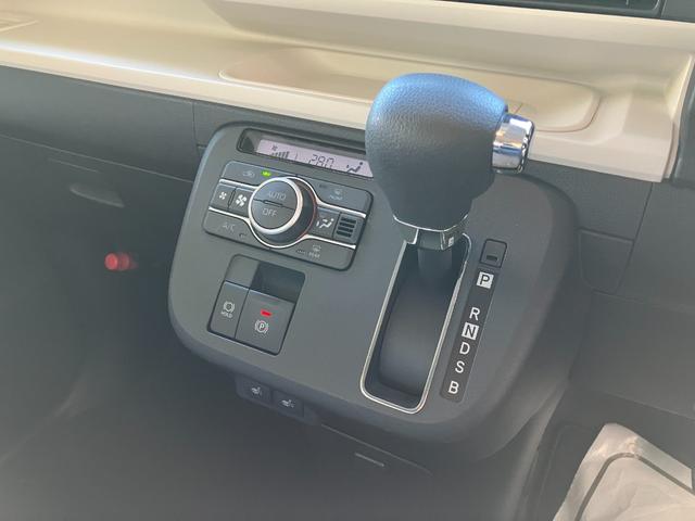 ムーヴキャンバス ストライプスＧターボ　４ＷＤ　純正ナビ　パノラマモニター　１オーナー　４ＷＤ　スマートキー　エアバッグ　ターボ　ＡＢＳ　キーフリー　両電動スライドドア　パワーウィンドウ　オートエアコン（10枚目）