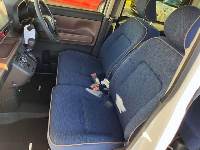 ムーヴキャンバス セオリーＧターボ　４ＷＤ　ディスプレイオーディオ　Ｐモニター　キーレス　スマートキー　４ＷＤ　エアバッグ　ＡＢＳ　ターボ車　両電動スライドドア　オートエアコン　パワーウィンドウ（13枚目）