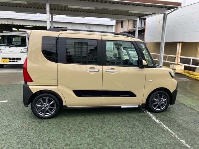 タント ファンクロス　オーディオレス　スマートアシスト・ＬＥＤヘッドライト・１４インチアルミホイール・両側パワースライドドア・ＵＳＢソケット・運転席助手席シートヒーター・フルファブリックシート（19枚目）