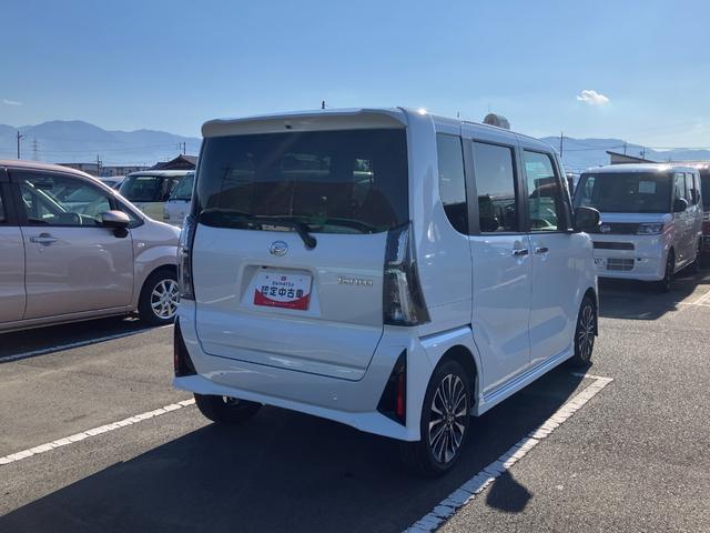 タント カスタムＲＳ　純正ナビゲーション　バックモニター　スマートアシスト・ＬＥＤヘッドライト・１５インチアルミホイール・両側パワースライドドア・ＵＳＢソケット・運転席助手席シートヒーター・レザー調Ｘフルファブリックシート・本革巻ステアリングホイール（22枚目）