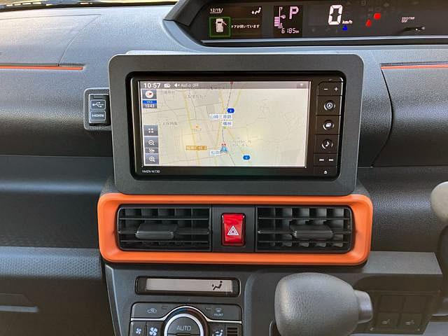 タント ファンクロス　純正ナビ　パノラマモニター　スマートアシスト・ＬＥＤヘッドライト・１４インチアルミホイール・両側パワースライドドア・ＵＳＢソケット・運転席助手席シートヒーター・フルファブリックシート（7枚目）