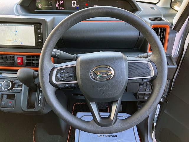 タント ファンクロス　純正ナビ　パノラマモニター　スマートアシスト・ＬＥＤヘッドライト・１４インチアルミホイール・両側パワースライドドア・ＵＳＢソケット・運転席助手席シートヒーター・フルファブリックシート（9枚目）