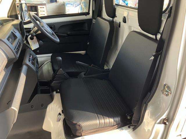 ハイゼットトラック スタンダード　４ＷＤ　ＭＴ　ＡＭ／ＦＭラジオデッキ　スマートアシスト・荷台フロア長２，０３０ｍｍ・荷台幅１，４１０ｍｍ・防錆鋼鈑・ハロゲンヘッドランプ・マニュアルエアコン（12枚目）