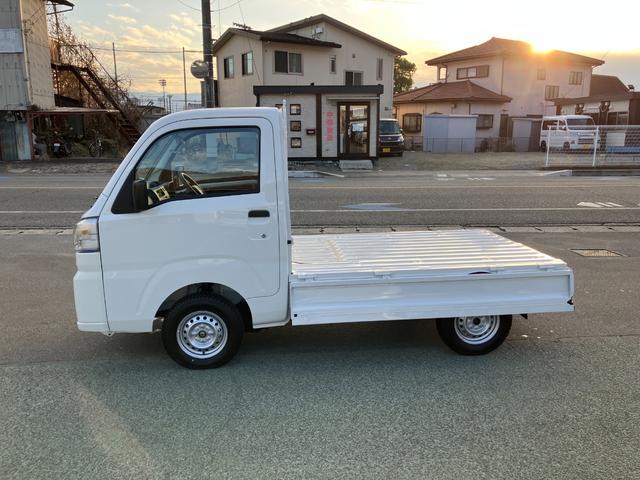 ハイゼットトラック スタンダード　４ＷＤ　ＭＴ　ＡＭ／ＦＭラジオデッキ　スマートアシスト・荷台フロア長２，０３０ｍｍ・荷台幅１，４１０ｍｍ・防錆鋼鈑・ハロゲンヘッドランプ・マニュアルエアコン（18枚目）