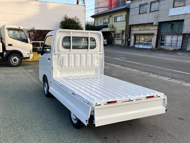 ハイゼットトラック スタンダード　４ＷＤ　ＭＴ　ＡＭ／ＦＭラジオデッキ　スマートアシスト・荷台フロア長２，０３０ｍｍ・荷台幅１，４１０ｍｍ・防錆鋼鈑・ハロゲンヘッドランプ・マニュアルエアコン（20枚目）
