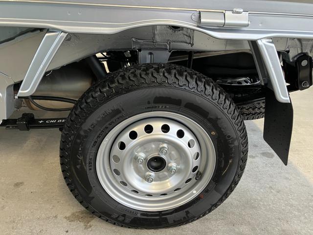 ハイゼットトラック スタンダード　４ＷＤ　ＣＶＴ　ＡＭ／ＦＭラジオデッキ　スマートアシスト・切り替え式４ＷＤ（ＣＶＴ車）・荷台フロア長２，０３０ｍｍ・荷台幅１，４１０ｍｍ・防錆鋼鈑・ハロゲンヘッドランプ・マニュアルエアコン（23枚目）