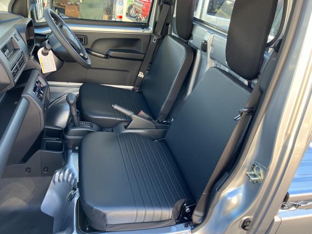 ハイゼットトラック スタンダード　４ＷＤ　ＣＶＴ　ＡＭ／ＦＭラジオデッキ　スマートアシスト・切り替え式４ＷＤ（ＣＶＴ車）・荷台フロア長２，０３０ｍｍ・荷台幅１，４１０ｍｍ・防錆鋼鈑・ハロゲンヘッドランプ・マニュアルエアコン（12枚目）