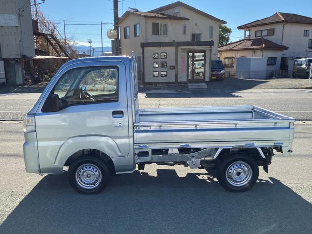 ハイゼットトラック スタンダード　４ＷＤ　ＣＶＴ　ＡＭ／ＦＭラジオデッキ　スマートアシスト・切り替え式４ＷＤ（ＣＶＴ車）・荷台フロア長２，０３０ｍｍ・荷台幅１，４１０ｍｍ・防錆鋼鈑・ハロゲンヘッドランプ・マニュアルエアコン（18枚目）