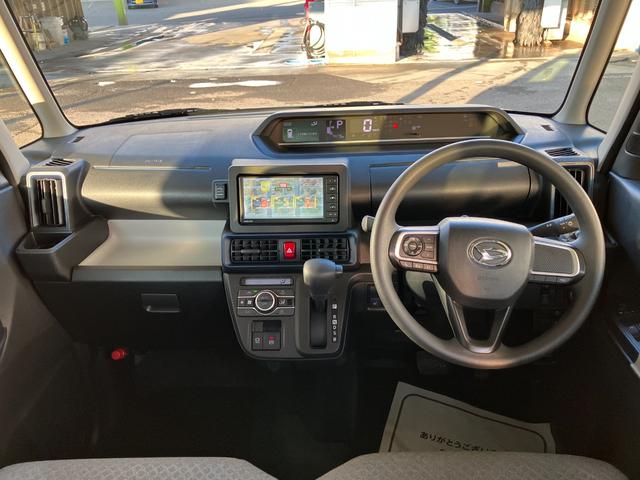 タント Ｘ　純正ナビゲーション　パノラマモニター　スマートアシスト・ＬＥＤヘッドランプ・ヘッドランプ自動消灯機能・プッシュエンジンスタート・セキュリティアラーム・オートエアコン・左側パワースライドドア・電動格納ドアミラー（6枚目）