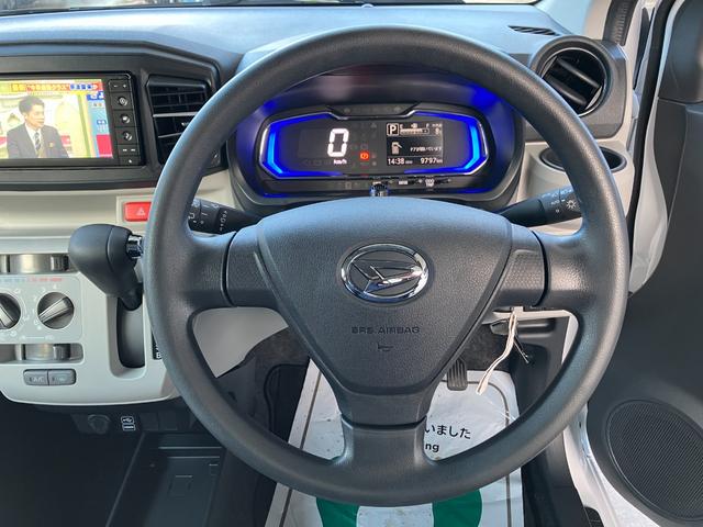 ミライース Ｘ　ＳＡＩＩＩ　純正ナビゲーション　バックモニター　スマートアシスト・コーナーセンサー・ＬＥＤヘッドランプ・キーレスエントリー・電動格納ドアミラー・自発光式デジタルメーター・マニュアルエアコン・パワードアロック・パワーウィンドウ（9枚目）