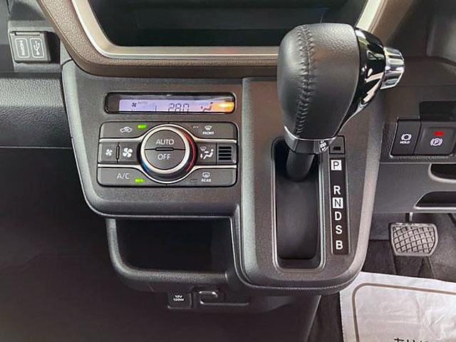 ムーヴ ＲＳ　純正１０インチナビ　パノラマモニター　スマートアシスト・フルＬＥＤヘッドランプ・ＬＥＤフォグランプ・１４インチアルミホイール・プッシュエンジンスタート両側パワースライドドア・ＵＳＢソケット（10枚目）