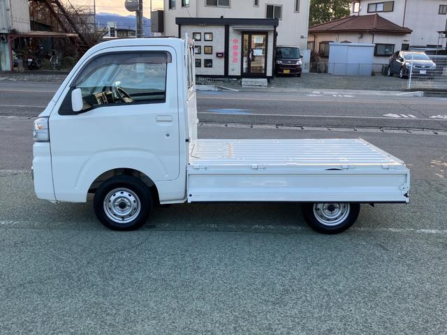 ハイゼットトラック エクストラ　４ＷＤ　ＭＴ　スマートアシスト・コーナーセンサー・切り替え式４ＷＤ（ＣＶＴ車）・電動格納ミラー・スーパーＵＶ＆ＩＲカットガラス（フロントウィンドウ）・ハロゲンヘッドランプ・マニュアルエアコン（18枚目）
