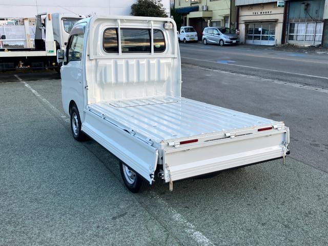 ハイゼットトラック エクストラ　４ＷＤ　ＭＴ　スマートアシスト・コーナーセンサー・切り替え式４ＷＤ（ＣＶＴ車）・電動格納ミラー・スーパーＵＶ＆ＩＲカットガラス（フロントウィンドウ）・ハロゲンヘッドランプ・マニュアルエアコン（20枚目）