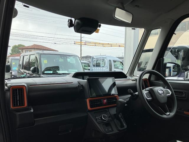 タント ファンクロス　４ＷＤ　ディスプレイオーディオ　Ｂモニター　スマートアシスト・ＬＥＤヘッドライト・１４インチアルミホイール・両側パワースライドドア・ＵＳＢソケット・運転席助手席シートヒーター・フルファブリックシート（6枚目）