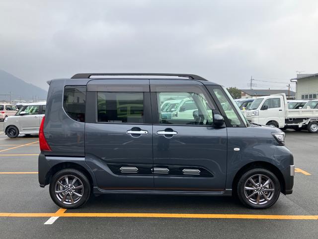 タント ファンクロス　４ＷＤ　ディスプレイオーディオ　Ｂモニター　スマートアシスト・ＬＥＤヘッドライト・１４インチアルミホイール・両側パワースライドドア・ＵＳＢソケット・運転席助手席シートヒーター・フルファブリックシート（20枚目）