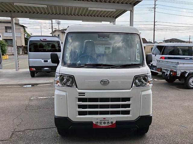 ハイゼットカーゴ デラックス　４ＷＤ　ＣＶＴ　ＡＭ／ＦＭラジオデッキ　スマートアシスト・コーナーセンサー・３モード電子制御４ＷＤ（ＣＶＴ車）・荷室長１，９１５ｍｍ・荷室幅１，４１０ｍｍ・荷室高１，２５０ｍｍ・ハロゲンヘッドランプ・マニュアルエアコン（5枚目）