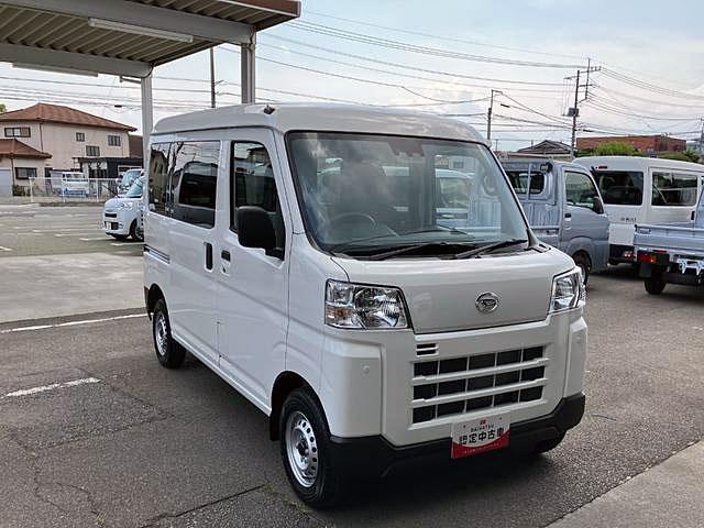 ハイゼットカーゴ デラックス　４ＷＤ　ＣＶＴ　ＡＭ／ＦＭラジオデッキ　スマートアシスト・コーナーセンサー・３モード電子制御４ＷＤ（ＣＶＴ車）・荷室長１，９１５ｍｍ・荷室幅１，４１０ｍｍ・荷室高１，２５０ｍｍ・ハロゲンヘッドランプ・マニュアルエアコン（16枚目）