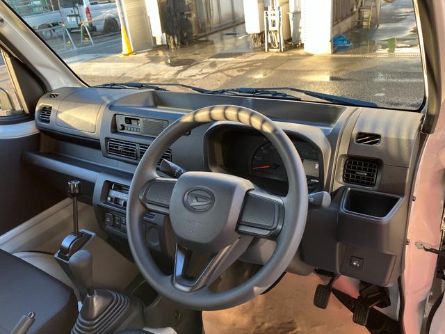 �n���h������̉摜�ł��B���Ђ̔̔�������q�ɂ͑S�Ď��q��ԏؖ������t���܂��B��Ԃ̗ǂ����Ԃł���ԏ��ȂǁA�����ł͂���܂���̂ŏ�ԏؖ��͂��̕������܂߂��\�L�ƂȂ��Ă���܂��B�\�߂����m�����������B