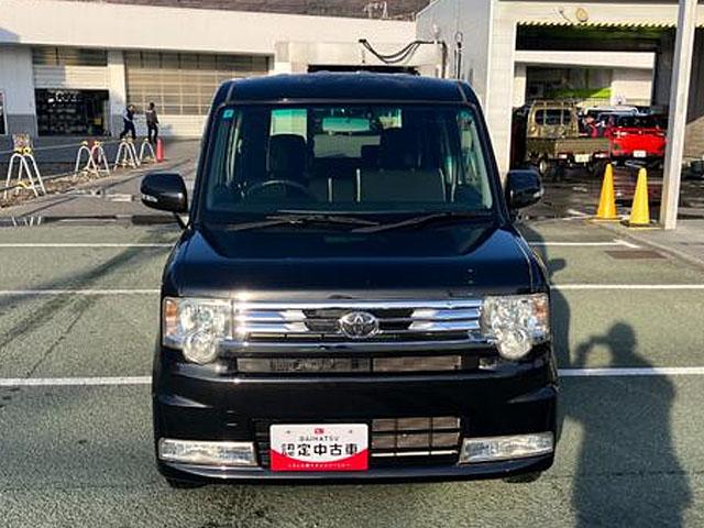 �ԑ̐��ʂ̉摜�ł��B���[�J�[�ۏ؂��c���Ă��邨�Ԃɂ͕ۏ،p�������Ă��n�������Ă��������Ă���܂��B�V�ԓo�^����R�N�U���L���܂ł́u��ʕۏ؁v�E�T�N�P�O���L���܂ł́u���ʕۏ؁v���p�������Ă��������܂��B