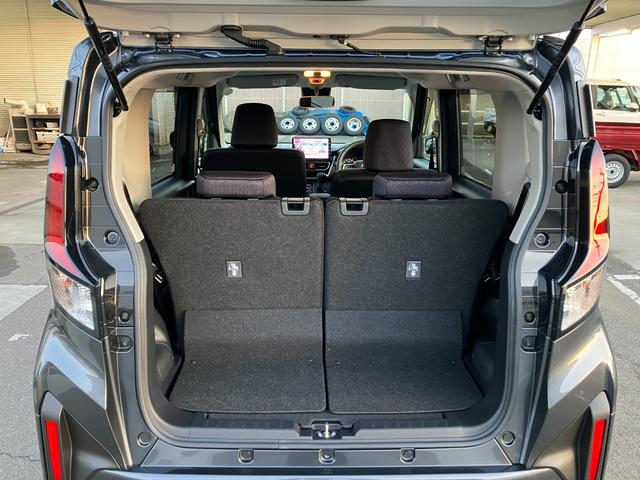 �g�����N���[���̉摜�ł��B�V�[�g��|������A�_�C�u�C�����邱�ƂŃg�����N���g���\�ł��B���񌻎ԂɂĂ��m�F�������B